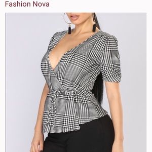 Fashion Nova top🖤